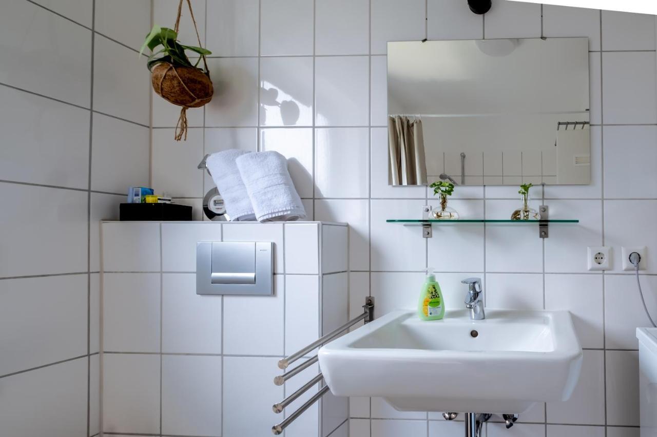 Studio Fayence - Emma, Netflix, Wifi, Workspace Karlsruhe Bagian luar foto